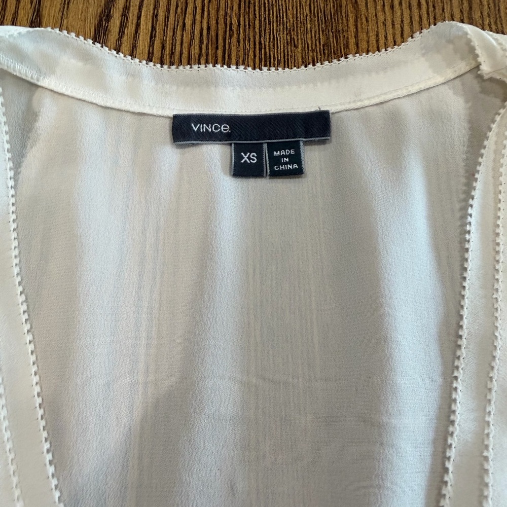 Vince 100% Silk Sleeveless Blouse -XS - Picture 9 of 13